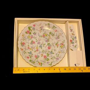 Porcelain plate and server print set